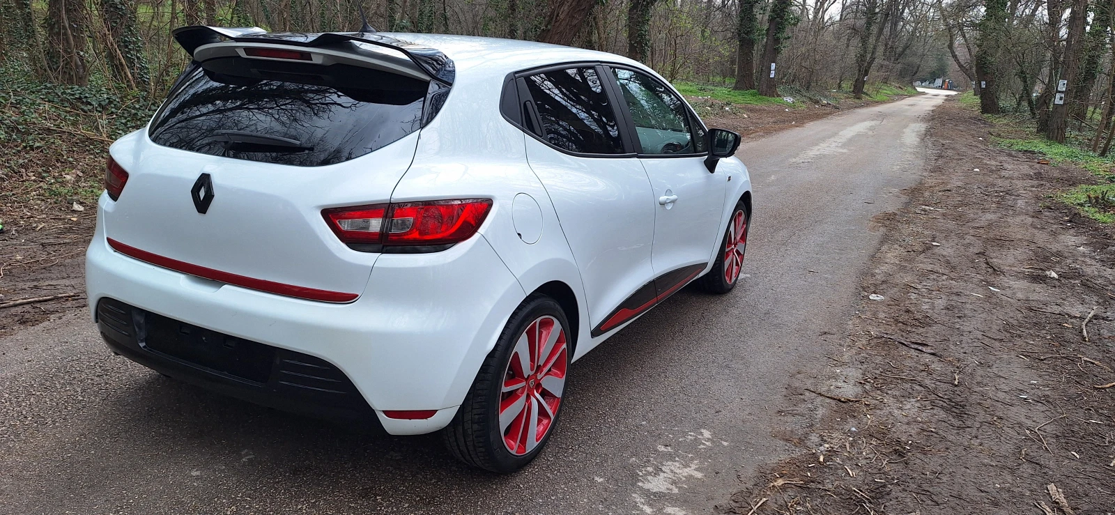 Renault Clio 1.5dci, снимка 6 - Автомобили и джипове - 53964927