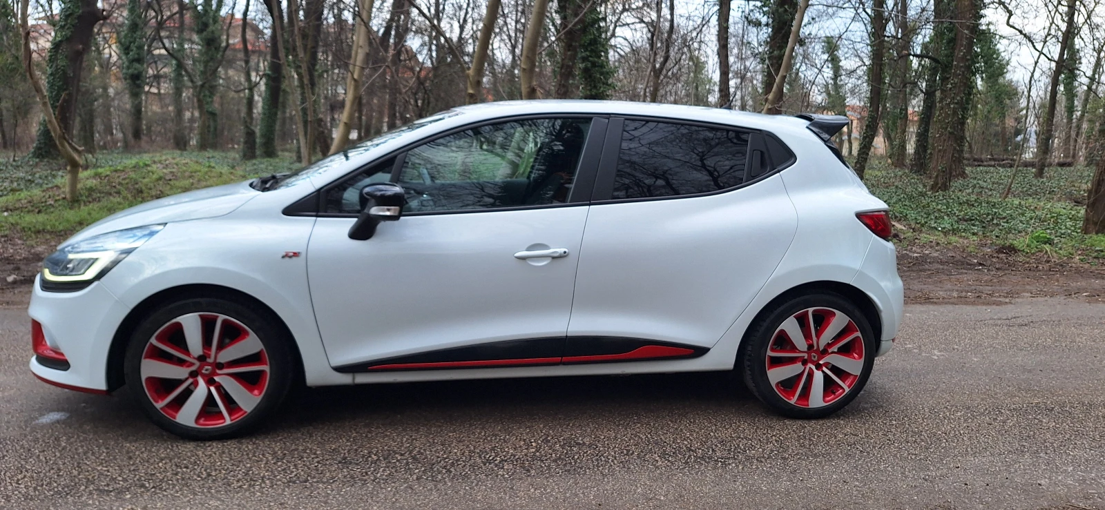 Renault Clio 1.5dci, снимка 3 - Автомобили и джипове - 53964927