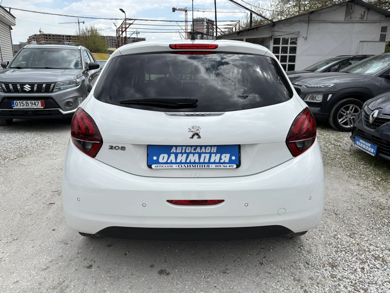 Peugeot 208 1.2 - Бензин, снимка 4 - Автомобили и джипове - 54149336