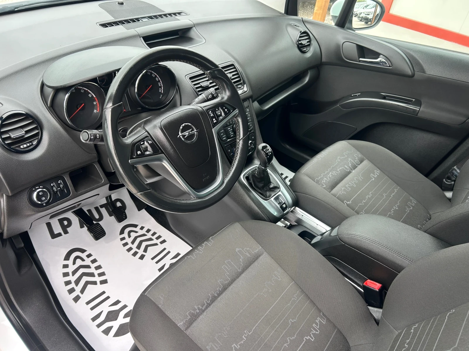 Opel Meriva * 1.4i* 120к.с* ГАЗ* , снимка 7 - Автомобили и джипове - 54264500