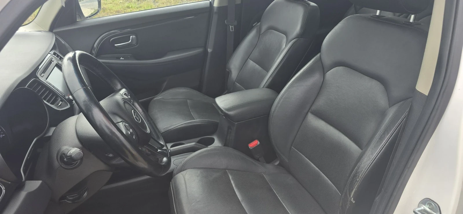 Kia Carens, снимка 9 - Автомобили и джипове - 54268050