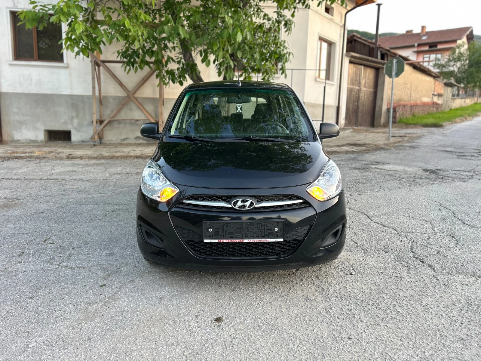 Hyundai I10 1.1i 70к.с.* FACELIFT* ДВА КЛЮЧА* , снимка 2 - Автомобили и джипове - 55269408