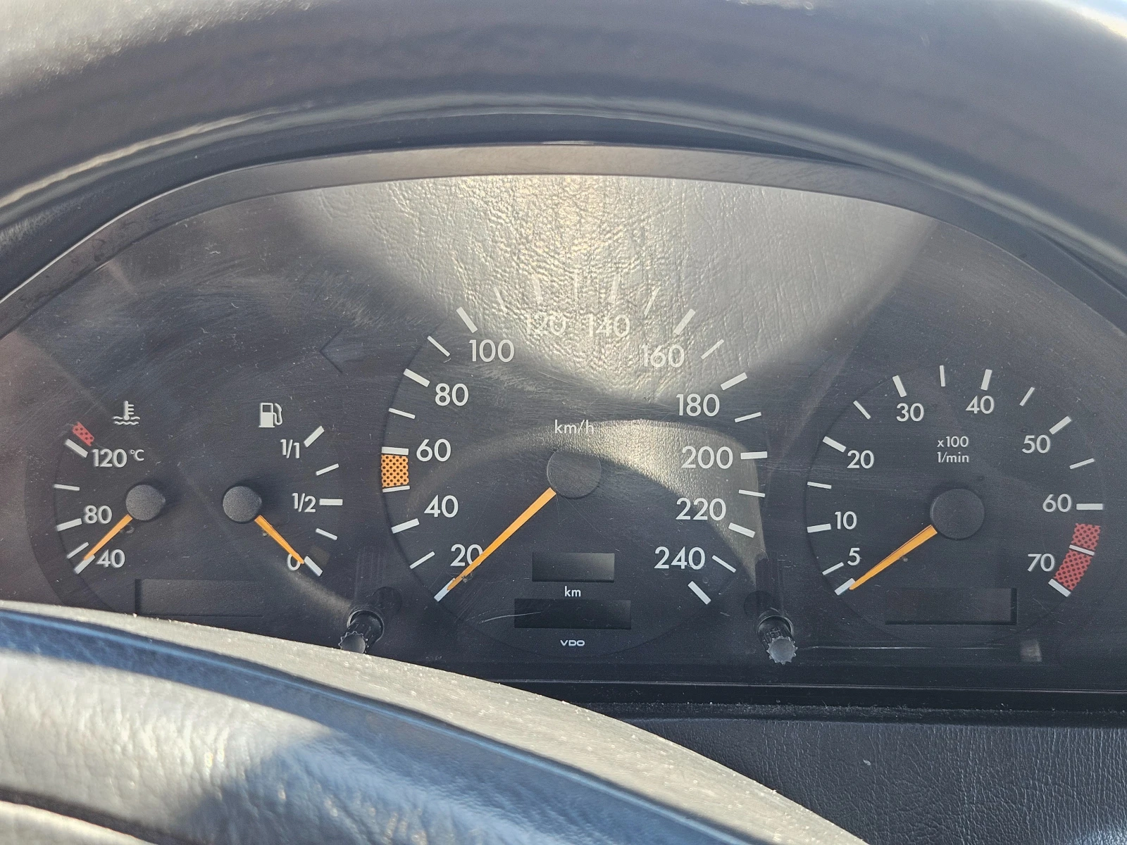 Mercedes-Benz C 180, снимка 15 - Автомобили и джипове - 55500357