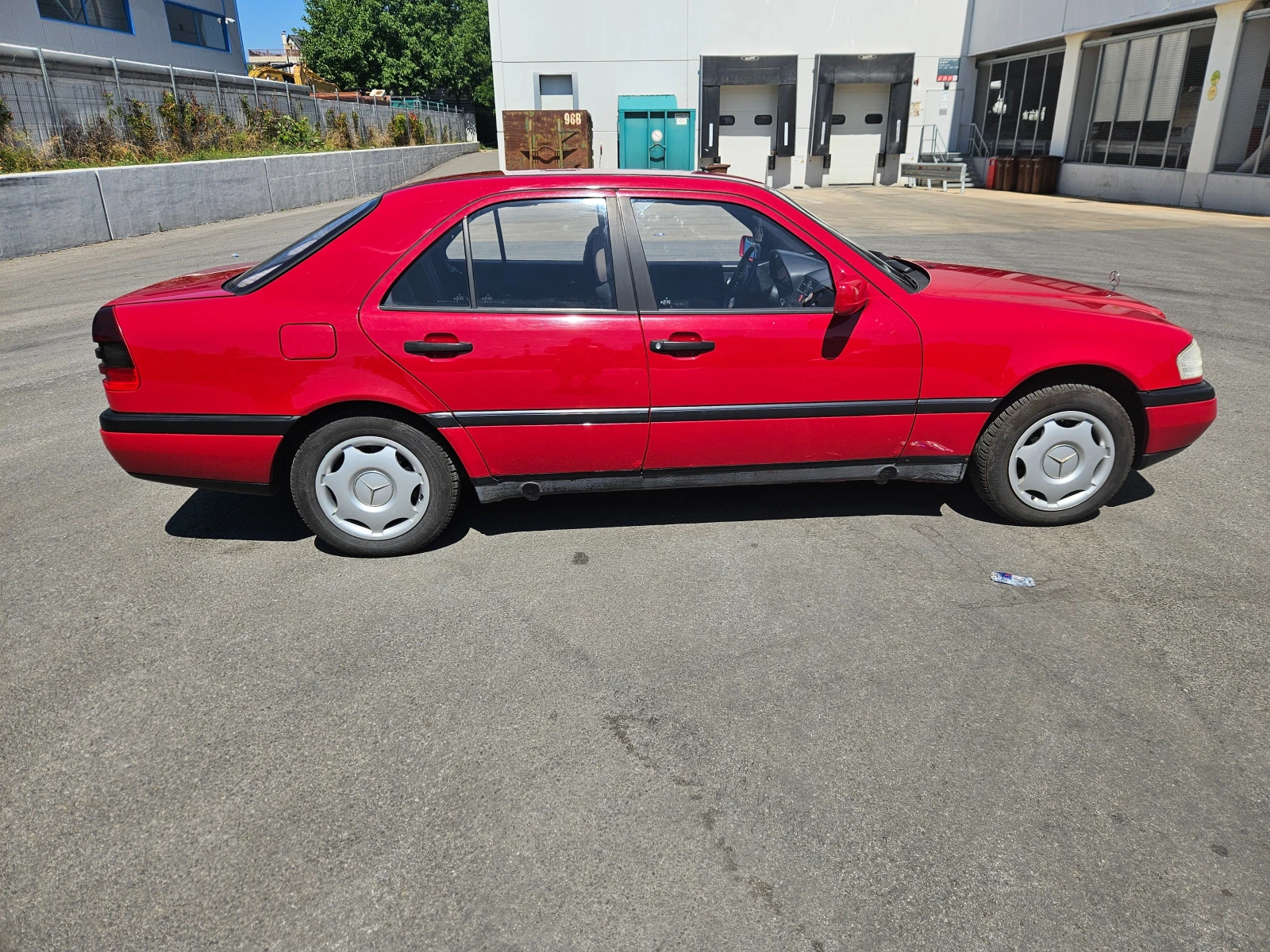 Mercedes-Benz C 180, снимка 7 - Автомобили и джипове - 55500357