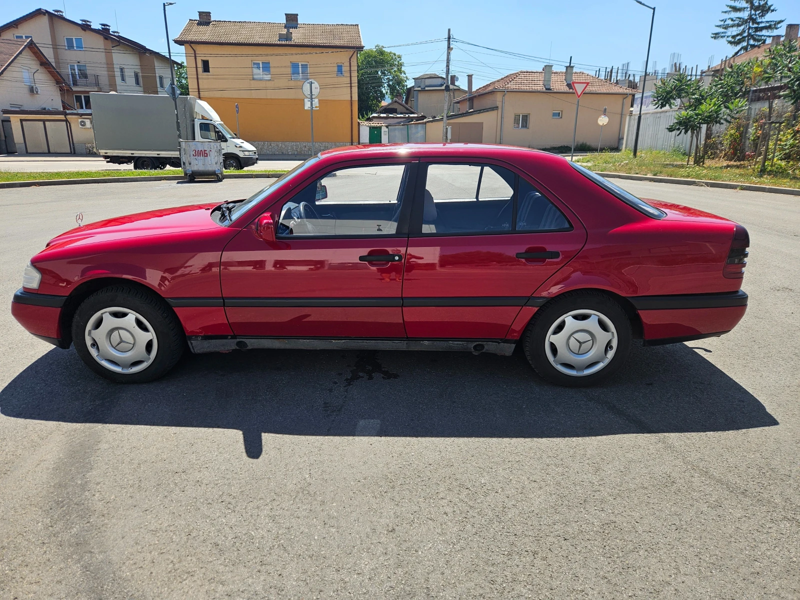 Mercedes-Benz C 180, снимка 3 - Автомобили и джипове - 55500357