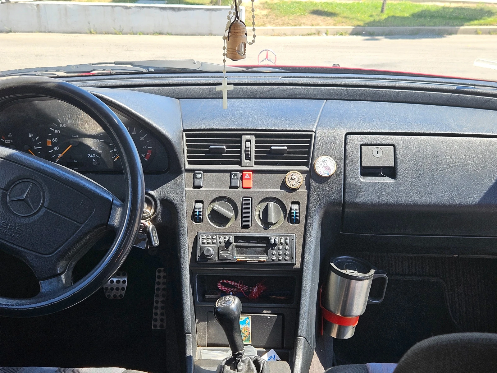 Mercedes-Benz C 180, снимка 11 - Автомобили и джипове - 55500357