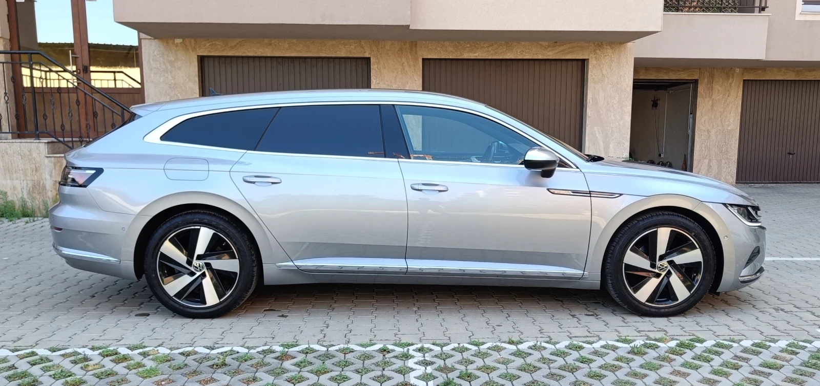 VW Arteon 2.0TDI/IQ Light/SB, снимка 6 - Автомобили и джипове - 56063938