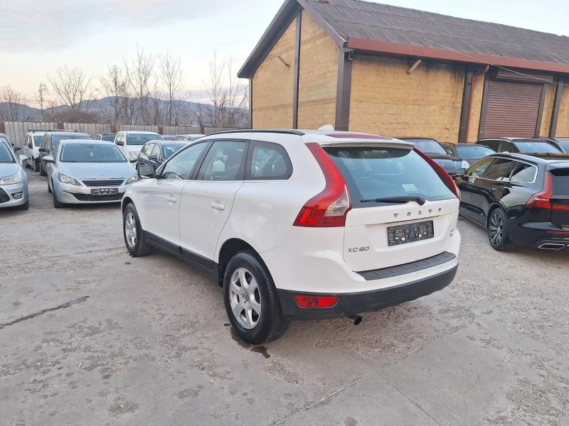 Volvo XC60 2.4 D5, снимка 6 - Автомобили и джипове - 48984629