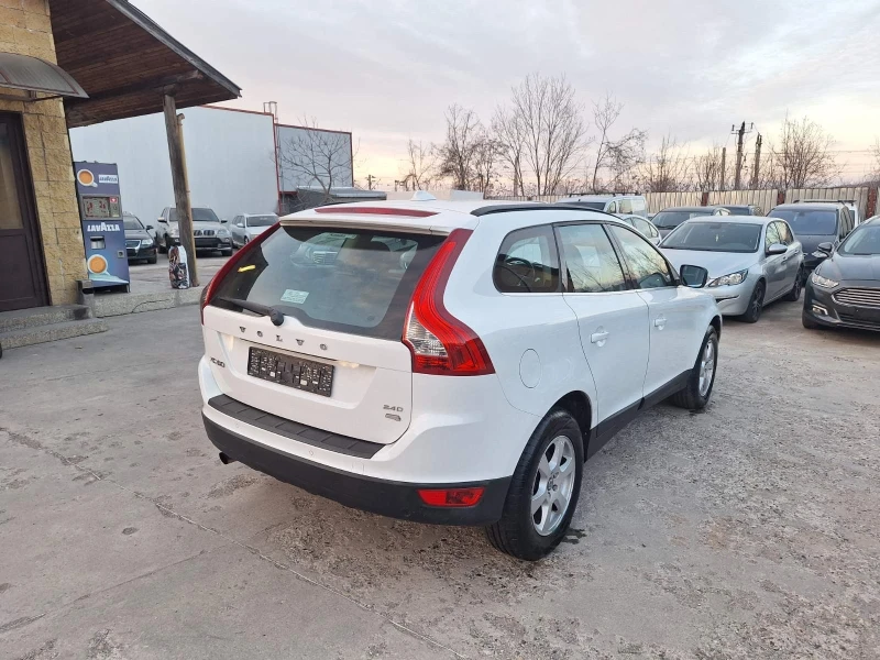 Volvo XC60 2.4 D5, снимка 7 - Автомобили и джипове - 48984629