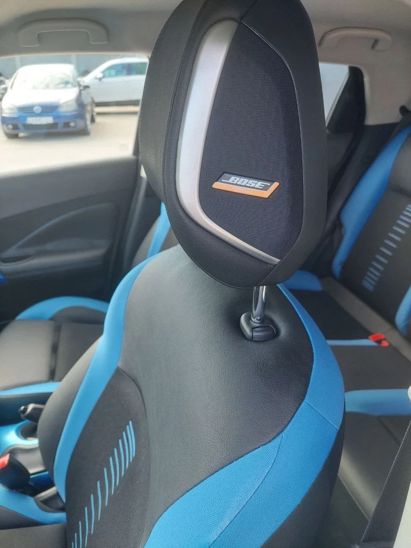 Nissan Juke 1.5dci, снимка 9 - Автомобили и джипове - 52319777