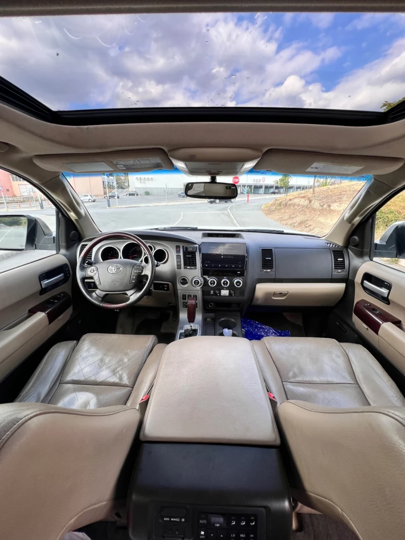 Toyota Sequoia, снимка 11 - Автомобили и джипове - 52560933
