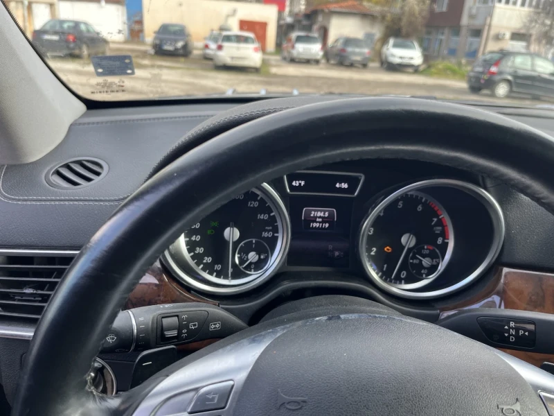 Mercedes-Benz GL 550, снимка 13 - Автомобили и джипове - 52712224