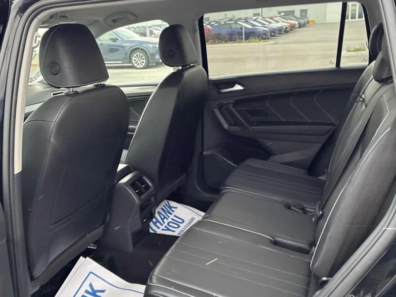 VW Tiguan * CARFAX * БЕЗ ПЪРВОНАЧАЛНА ВНОСКА, снимка 11 - Автомобили и джипове - 52801258