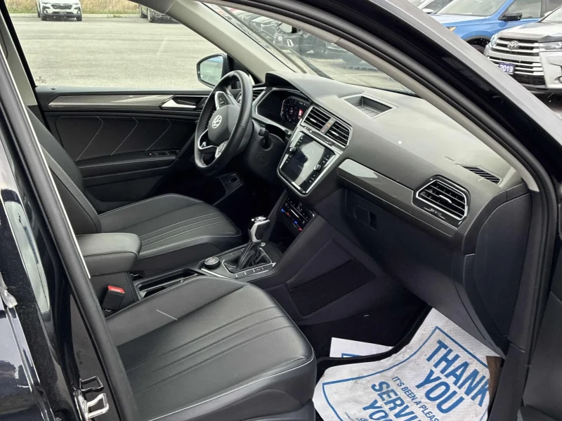 VW Tiguan * CARFAX * БЕЗ ПЪРВОНАЧАЛНА ВНОСКА, снимка 8 - Автомобили и джипове - 52801258