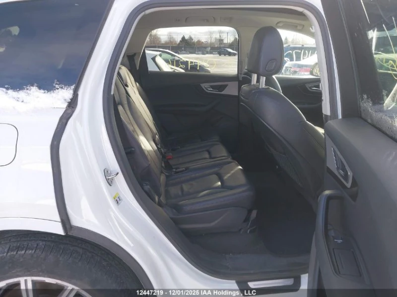 Audi Q7 * CARFAX* БЕЗ ПЪРВОНАЧАЛНА* , снимка 7 - Автомобили и джипове - 52916142