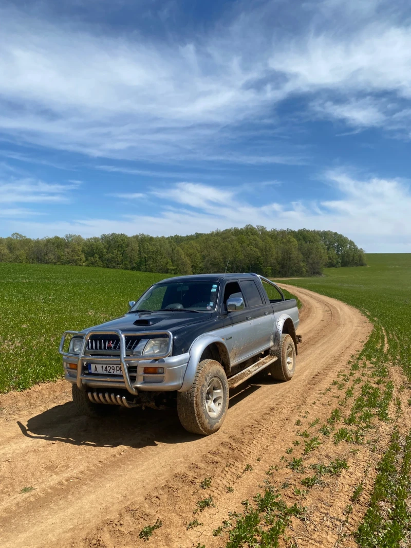 Mitsubishi L200 2.5 , снимка 16 - Автомобили и джипове - 53580645
