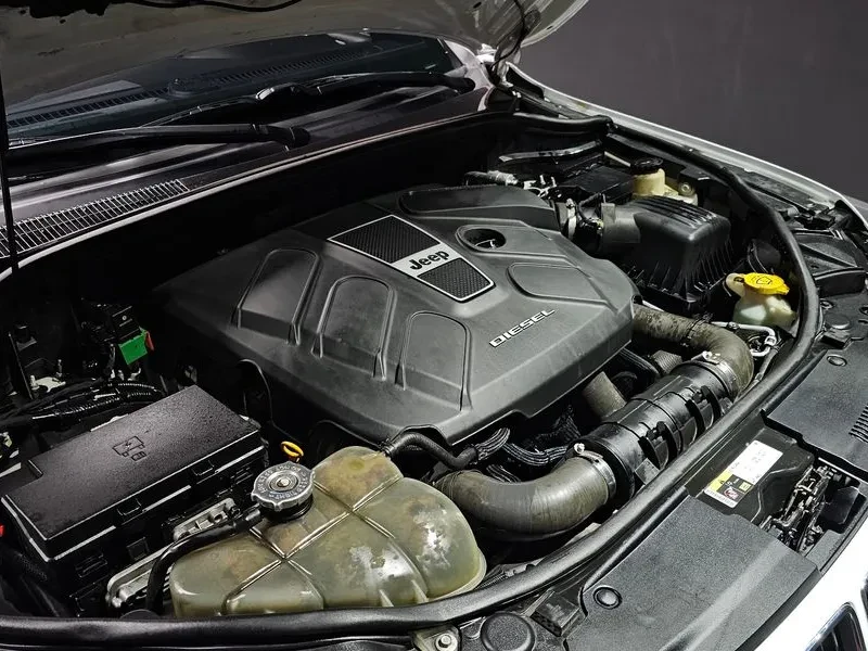 Jeep Cherokee 3.0 Diesel Limited Wk2, снимка 12 - Автомобили и джипове - 53945213