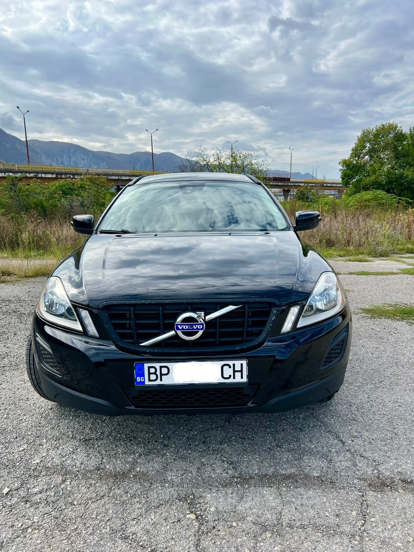 Volvo XC60 D3 - изображение 2