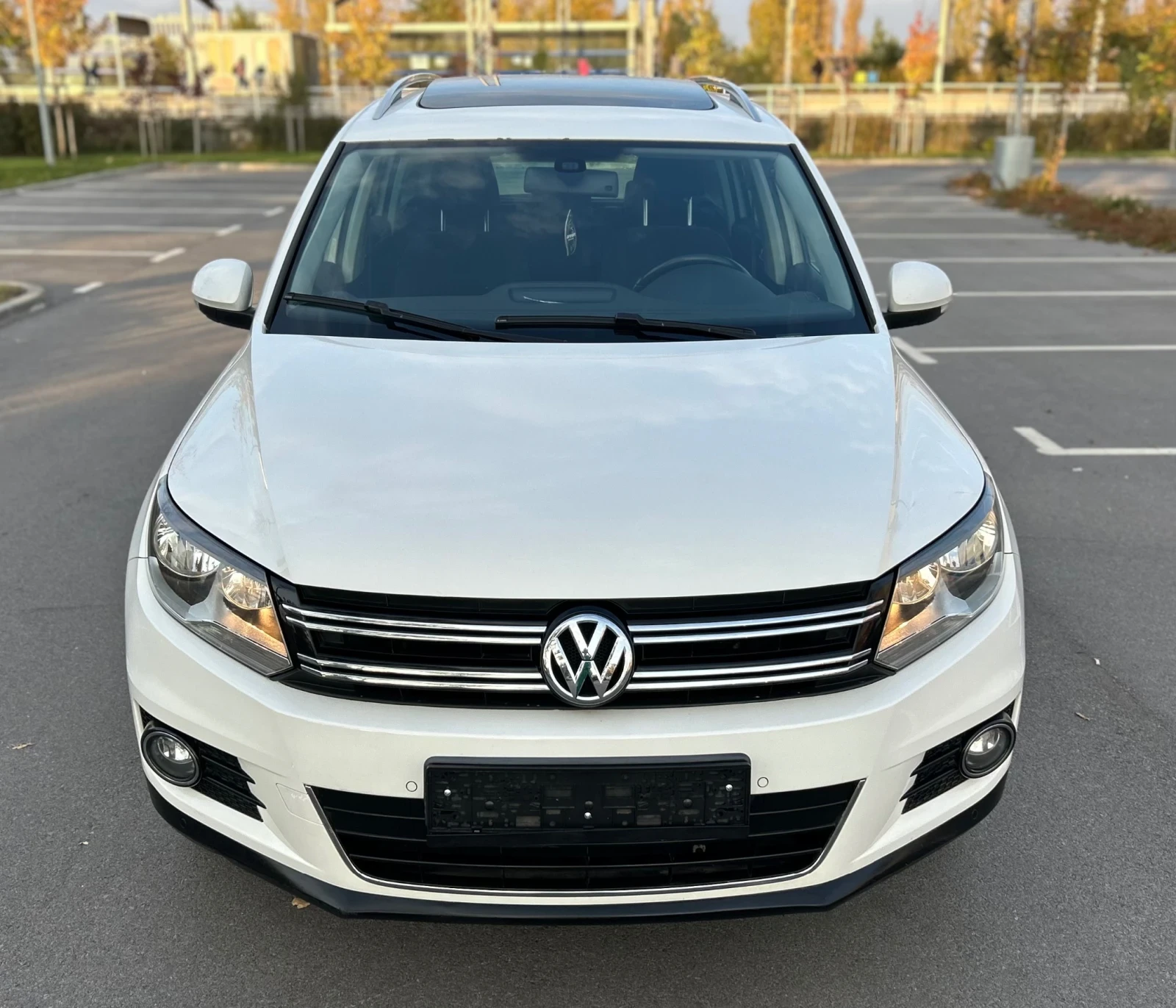 VW Tiguan * 2.0TDI* 4Motion* Navi* Camera* Panorama*  - изображение 2