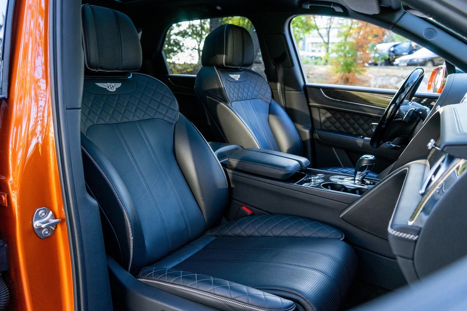 Bentley Bentayga   /  | Mobile.bg   14