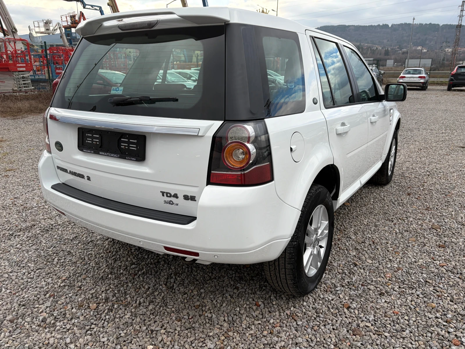 Land Rover Freelander  FACELIFT 2.2TD4 SE-150k.c. 4WD - изображение 6