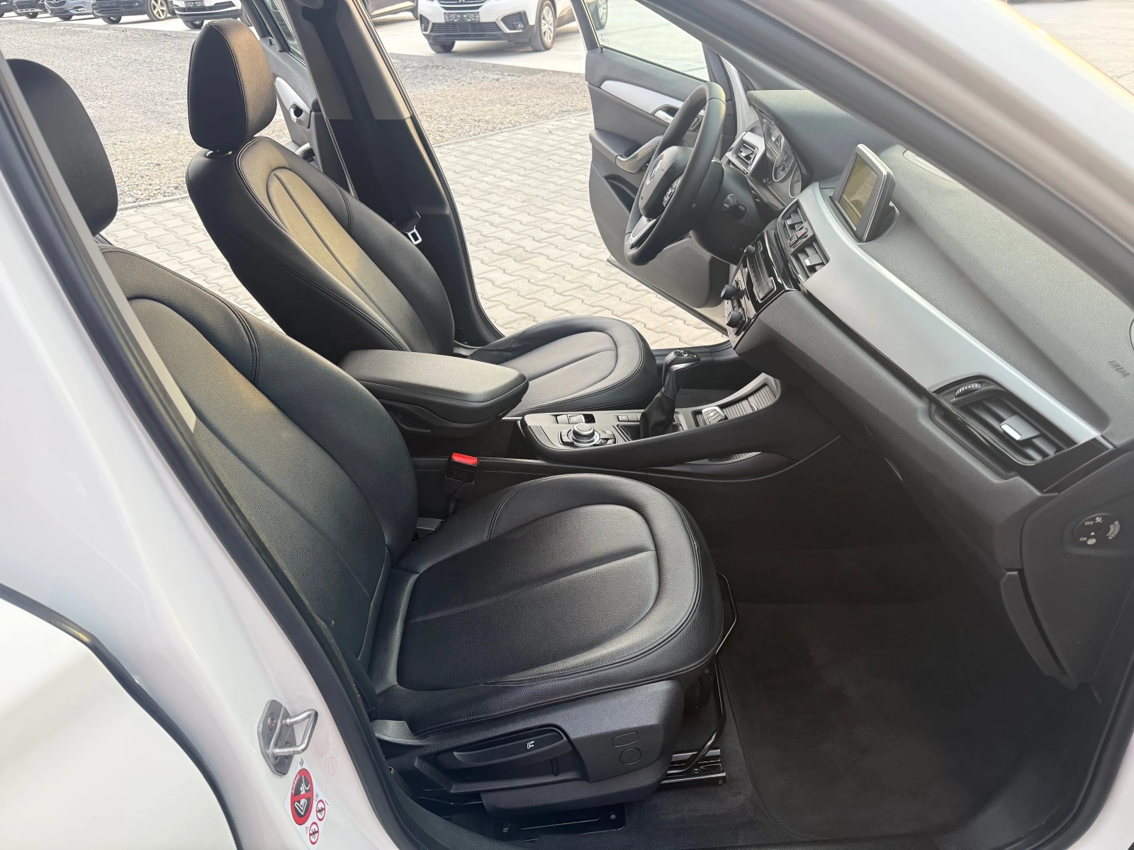 BMW X1 180xd Собствен лизинг !!!, снимка 15 - Автомобили и джипове - 53928162