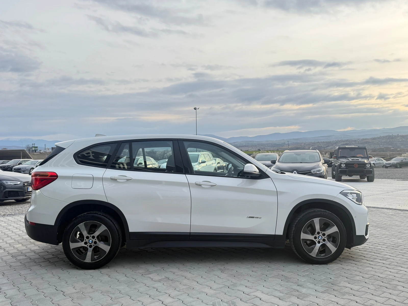 BMW X1 180xd Собствен лизинг !!!, снимка 4 - Автомобили и джипове - 53928162