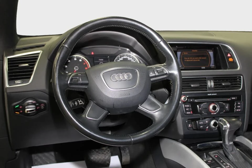 Audi Q5 2.0T* АвтоКредит* (ЦЕНА ДО БГ), снимка 12 - Автомобили и джипове - 54033425