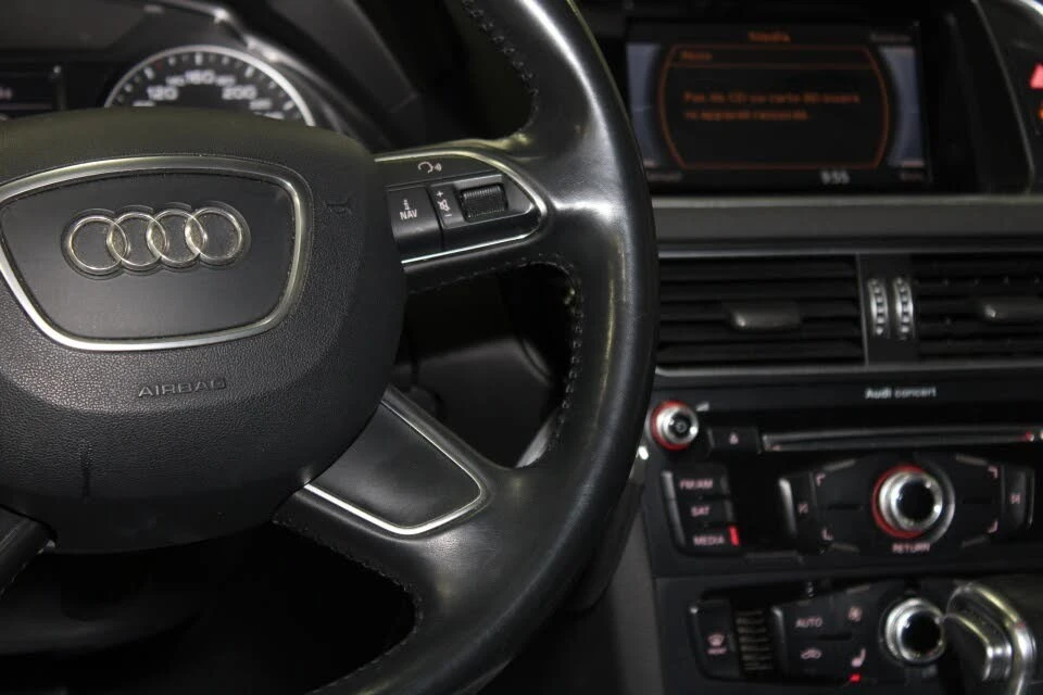 Audi Q5 2.0T* АвтоКредит* (ЦЕНА ДО БГ), снимка 13 - Автомобили и джипове - 54033425