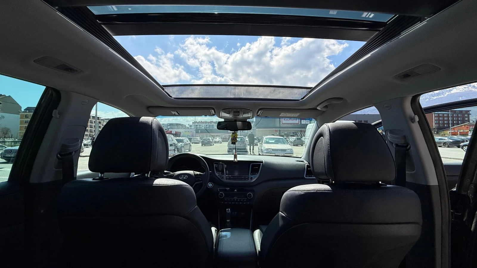 Hyundai Tucson 4x4 БЕЗ ЗАБЕЛЕЖКИ   БЕЗ РАЗХОДИ   FULL+ FULL, снимка 14 - Автомобили и джипове - 54100132