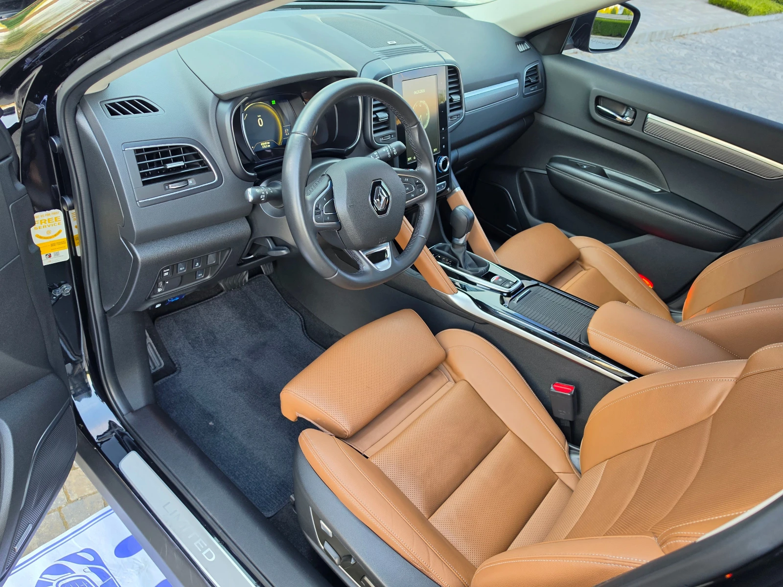 Renault Koleos 2.5 4×4 LIMITED EDITION, снимка 9 - Автомобили и джипове - 54250232