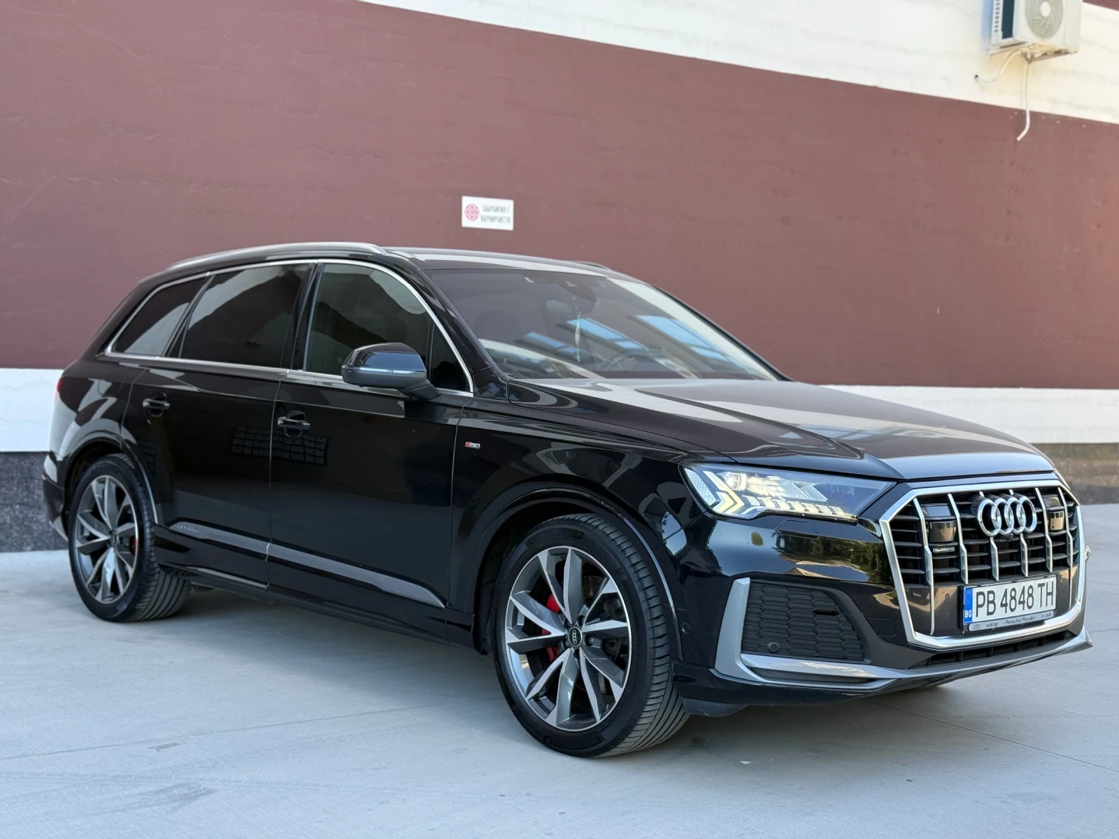 Audi Q7 2xSline 50TDI Гаранционен, снимка 2 - Автомобили и джипове - 54720670
