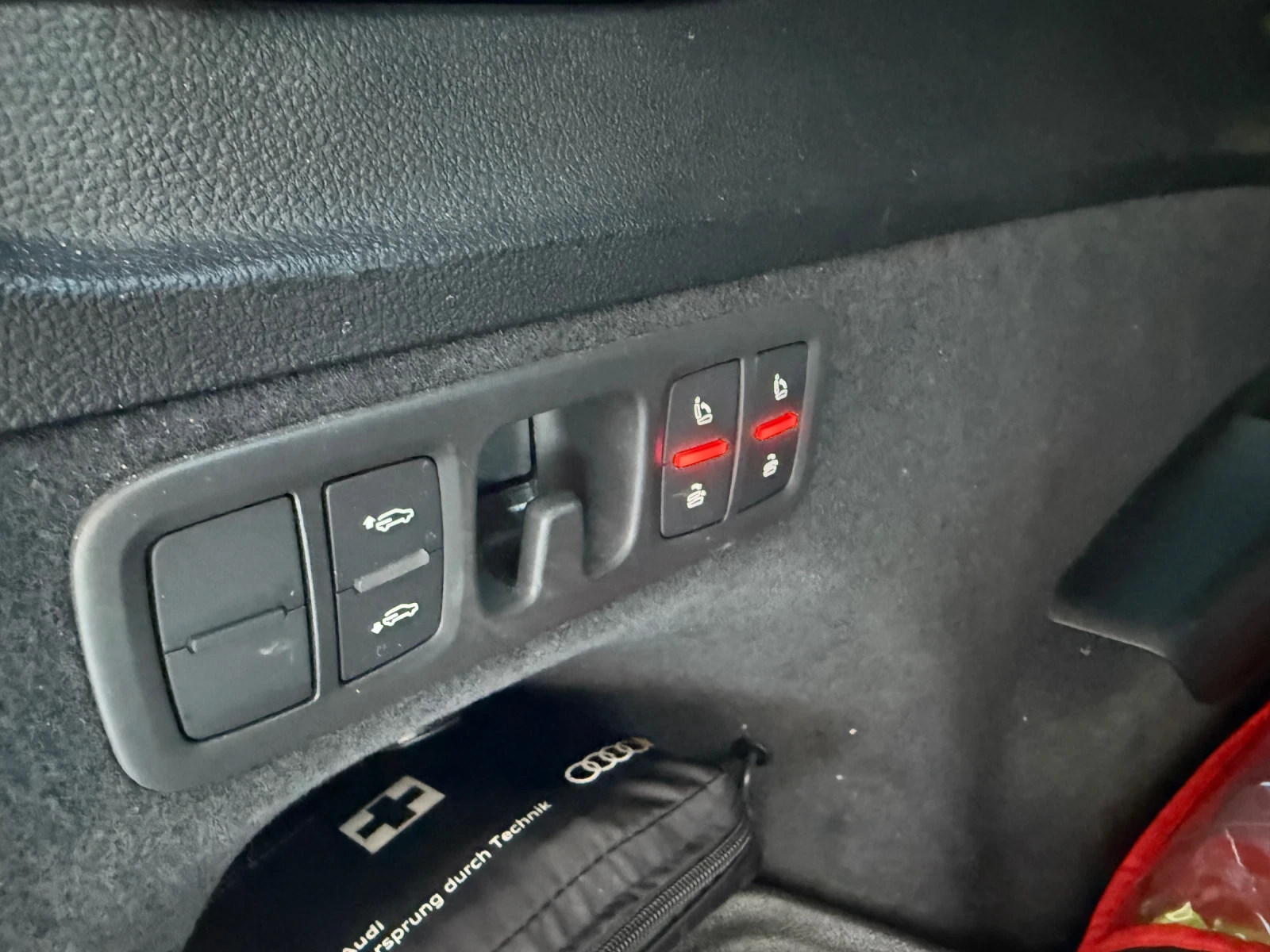 Audi Q7 2xSline 50TDI Гаранционен, снимка 13 - Автомобили и джипове - 54720670
