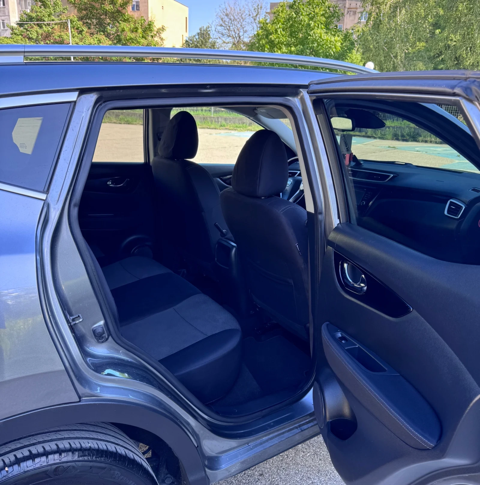 Nissan Qashqai 1, 5dci Пан/нави/Камера, снимка 10 - Автомобили и джипове - 54753995