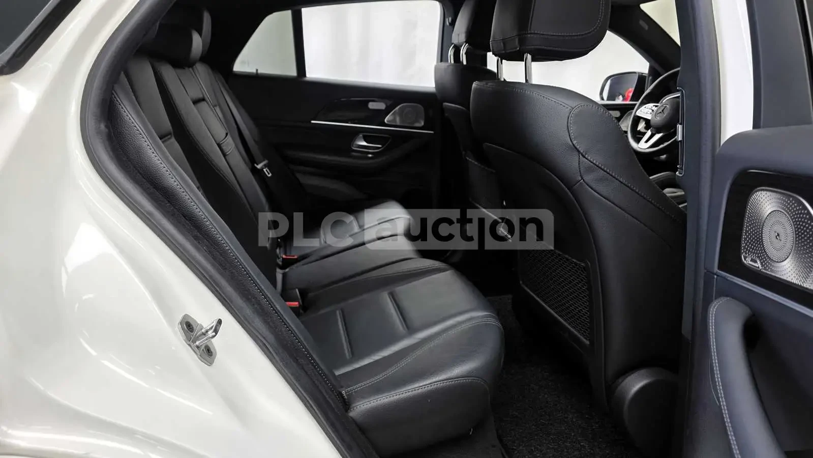 Mercedes-Benz GLE 400 ДИСТРОНИК * ОБДУХВАНЕ * HEAD-UP * BURMESTER, снимка 12 - Автомобили и джипове - 54997405