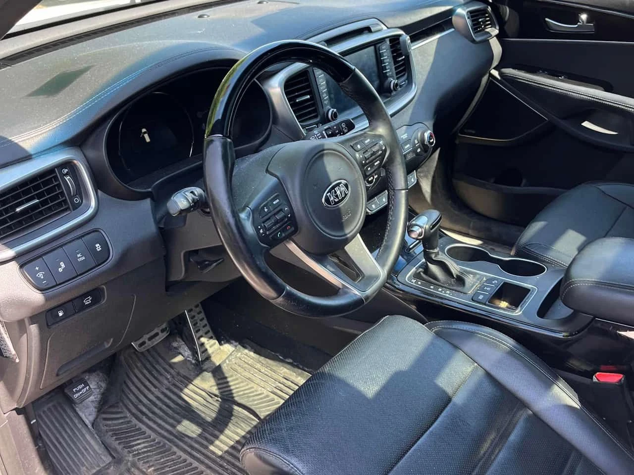 Kia Sorento * 3.3L * АВТОКРЕДИТ БЕЗ ПЪРВОНАЧАЛНА ВНОСКА* , снимка 5 - Автомобили и джипове - 55100203