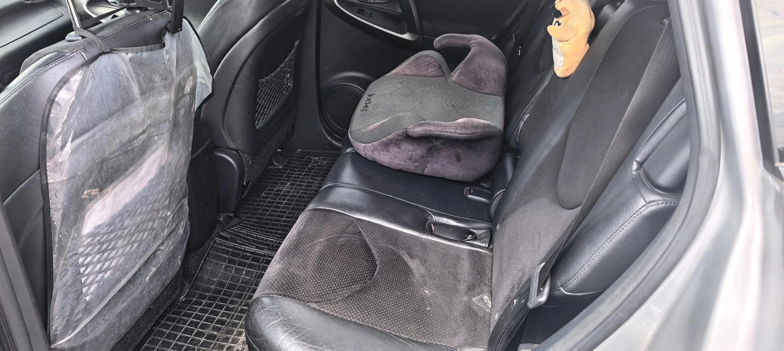 Toyota Rav4, снимка 10 - Автомобили и джипове - 55436765