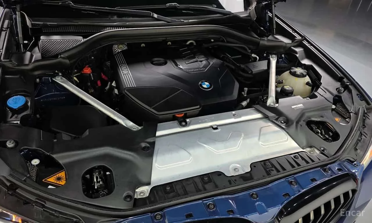 BMW X3 20 i / 360 / DIS / ЛАЗЕРИ / ОБДУХВАНЕ, снимка 6 - Автомобили и джипове - 55770120