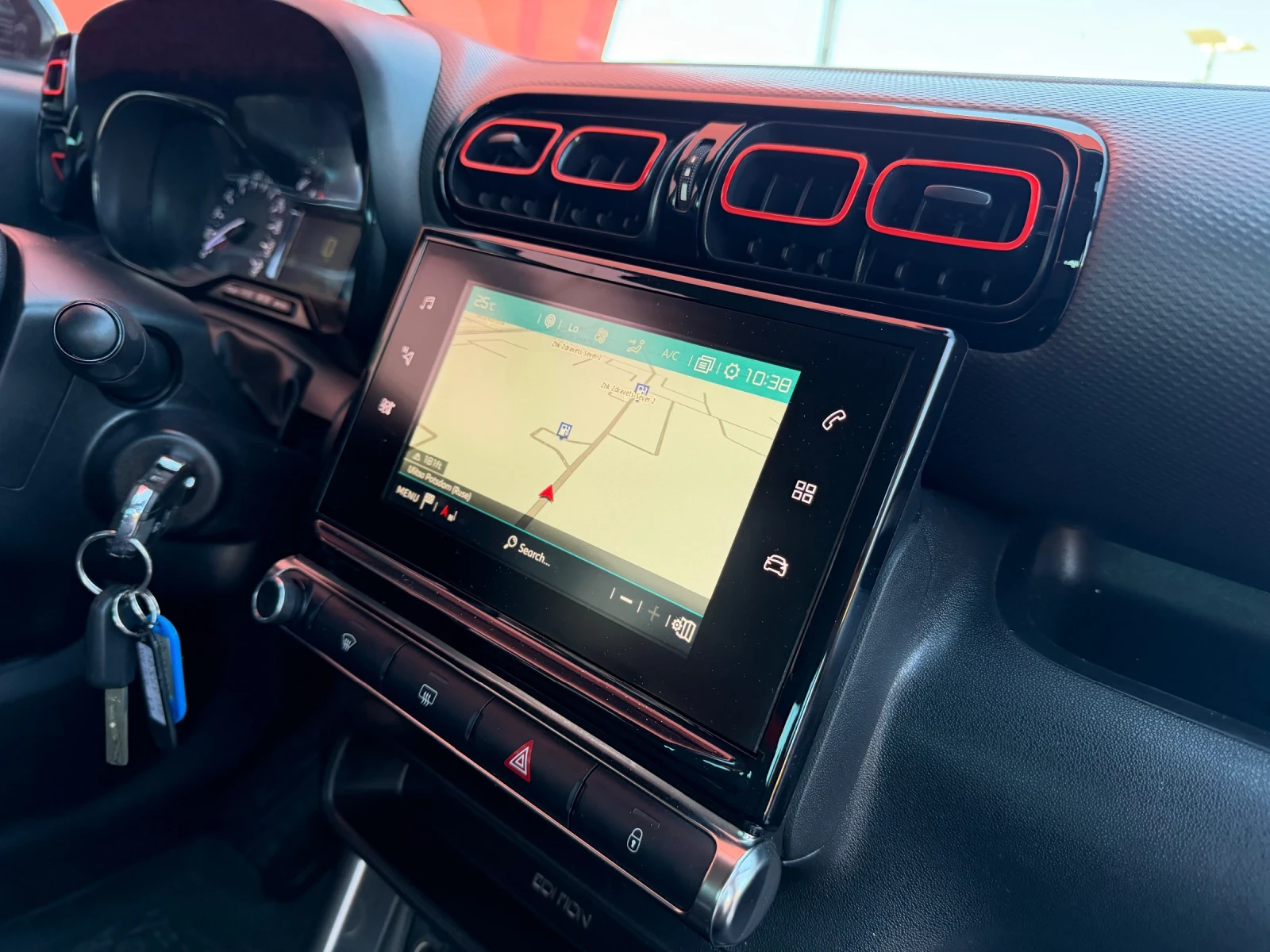 Citroen C3 Aircross 1.6HDI* LED* ПРОМО, снимка 12 - Автомобили и джипове - 55974219