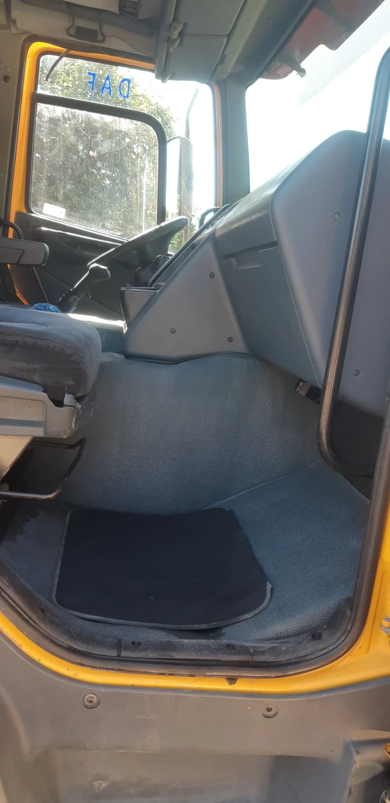 Daf Xf 95.430 4 оси, клима, снимка 5 - Камиони - 52566661