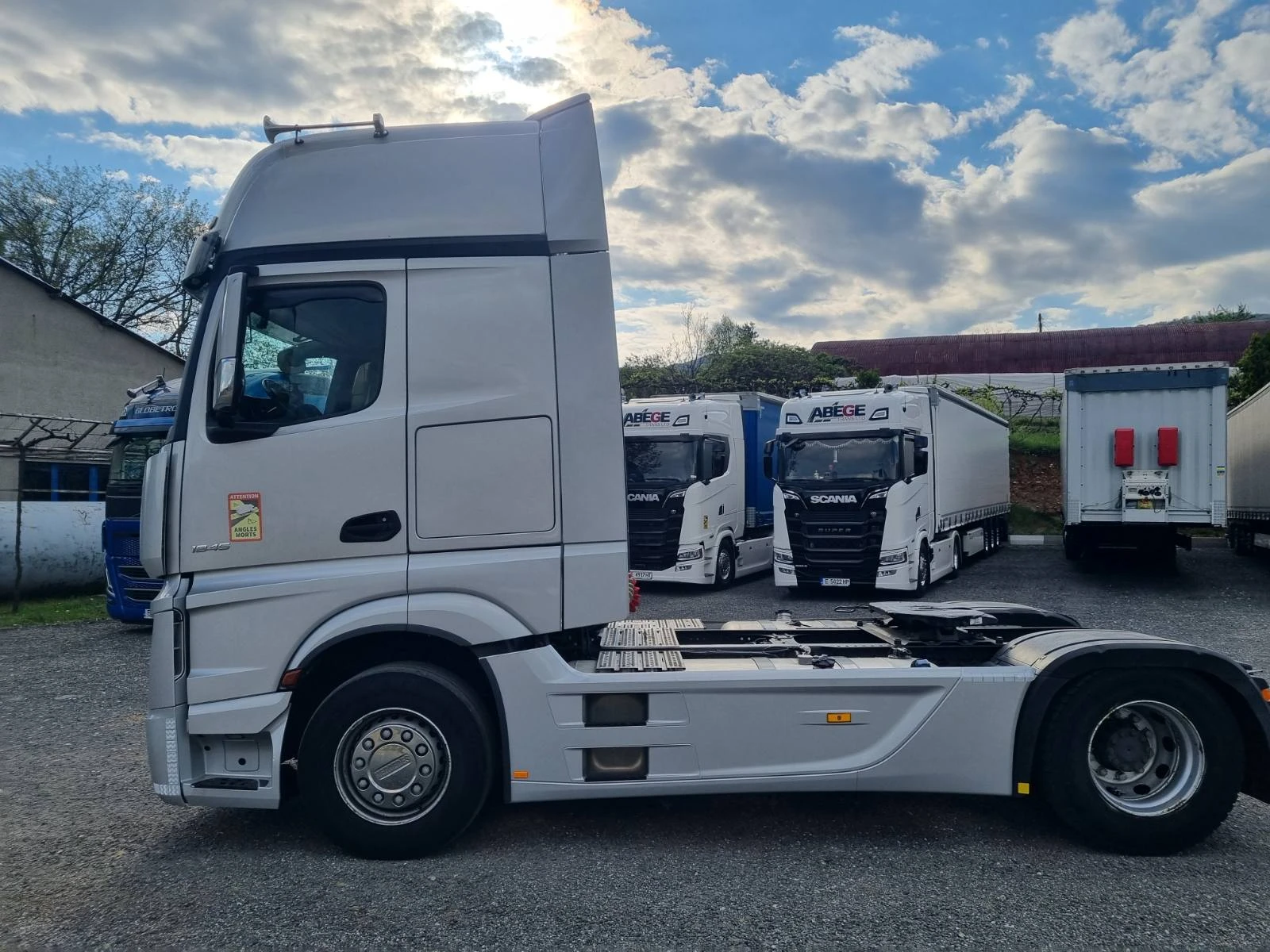 Mercedes-Benz Arocs, снимка 4 - Камиони - 54257055