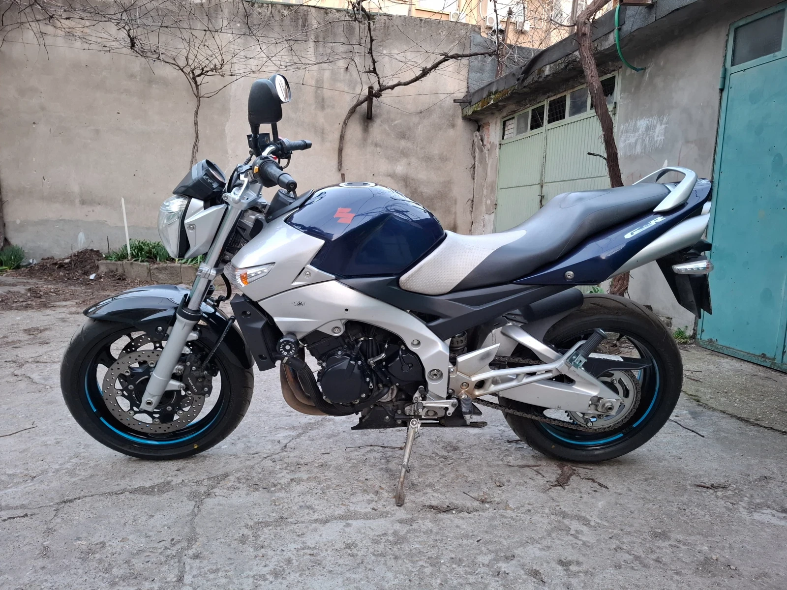 Suzuki Gsr 600