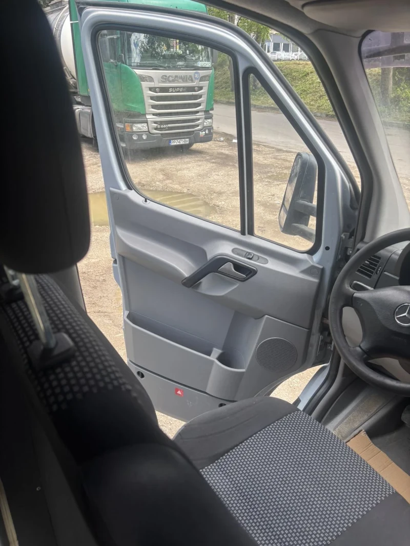 Кемпер Mercedes-Benz Кемпер за коне, снимка 8 - Каравани и кемпери - 52651000