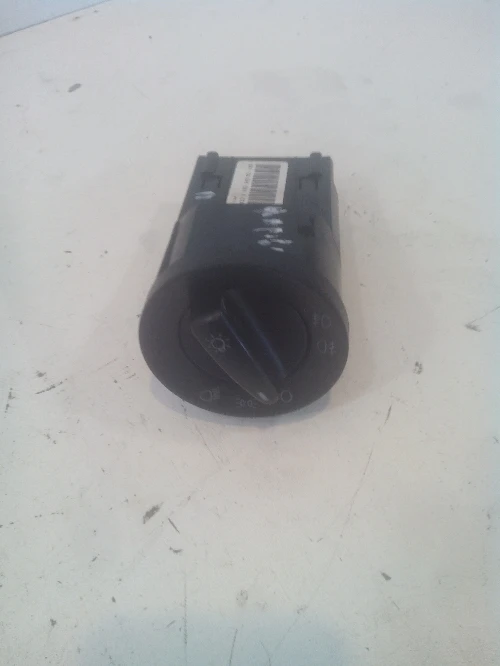 Ключ фарове Фолксваген Пасат Б5 1.9Tdi