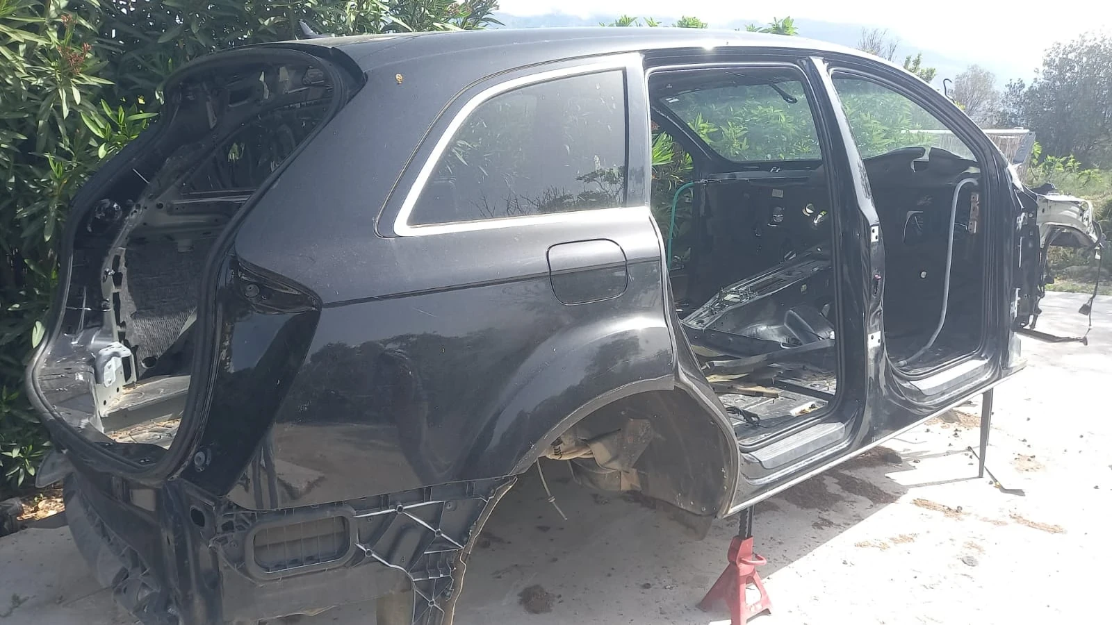     Q7 2011,3.0    2500 | Mobile.bg   1