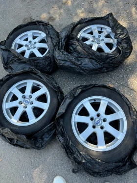 Гуми с джанти Gislaved 215/55R16, снимка 1 - Гуми и джанти - 47642188