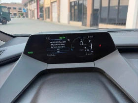 Toyota Prius * SE Auto * CARFAX * ОПЦИЯ ЗА ФИНАНСИРАНЕ, снимка 8