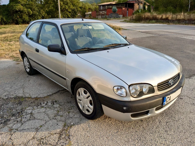 Toyota Corolla 1.4 VVT-i, снимка 6 - Автомобили и джипове - 47044281