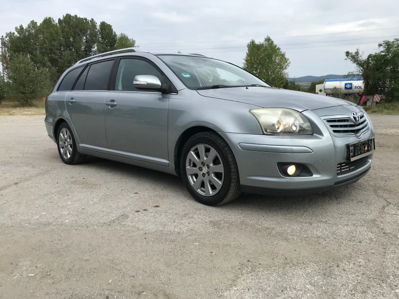 Toyota Avensis 1.8I, снимка 3 - Автомобили и джипове - 47108406