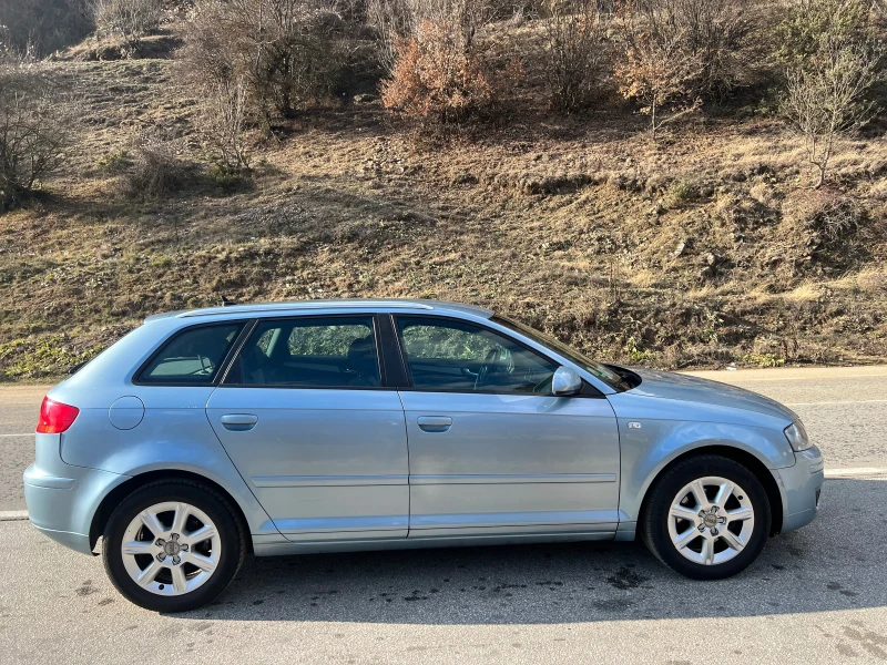 Audi A3 2.0TDI* Exclusive* Кожа* Нави* Автомат* Подгрев* S, снимка 4 - Автомобили и джипове - 48312582